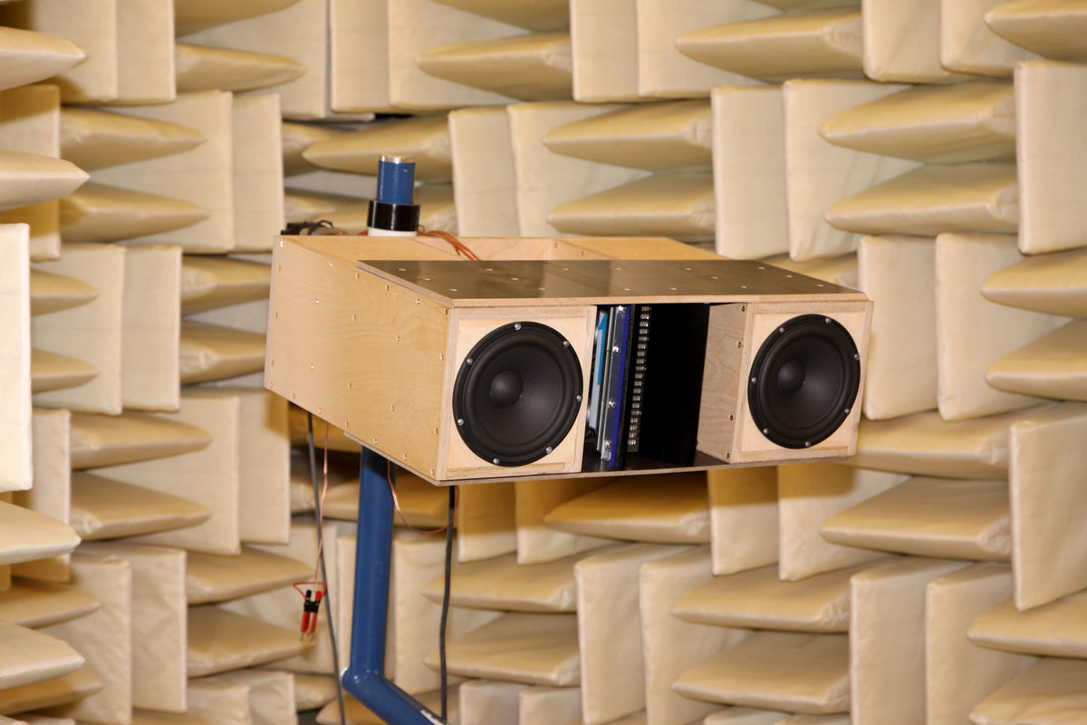 Soul of Sound WE 1  auf der Messmaschine im reflexionsarmen Raum